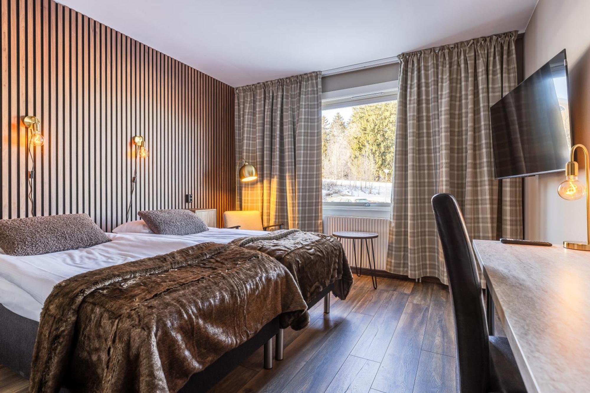 Hotell Kung Goesta By First Mora Bagian luar foto