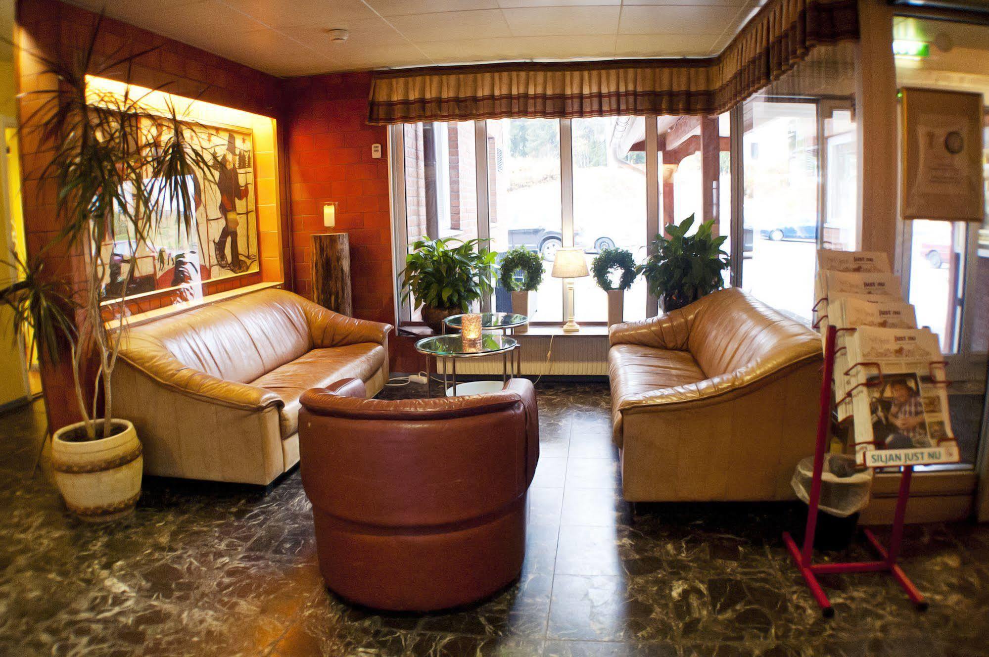 Hotell Kung Goesta By First Mora Bagian luar foto